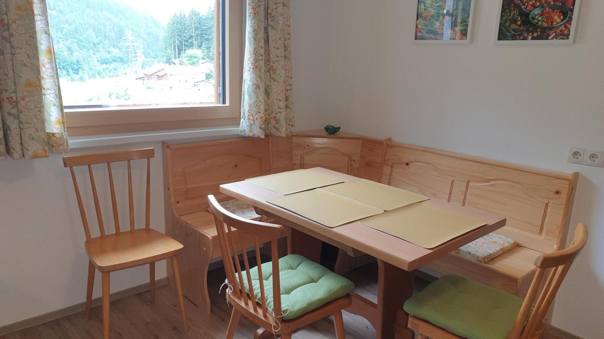 Apartment Sonnenbuechel Wald am Arlberg Exterior foto